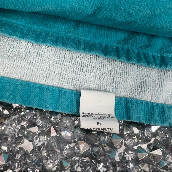 Disney towel cruise line beach large towel Character Beach Towel - Picture 8 of 8